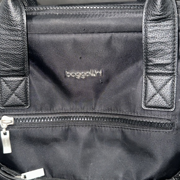 Baggallini Soho Backpack - Picture 8 of 15